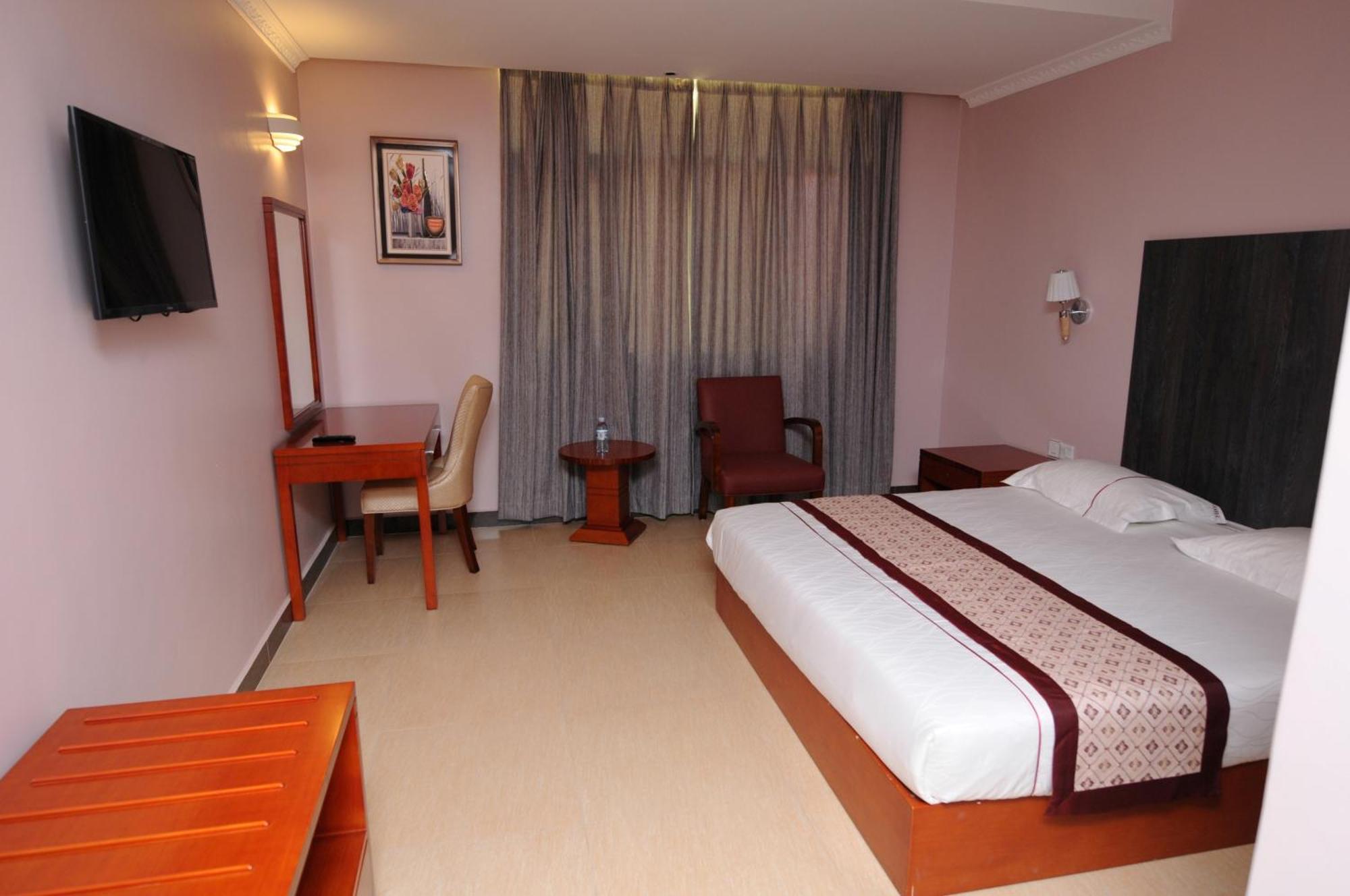 Russell Hotel كامبالا المظهر الخارجي الصورة