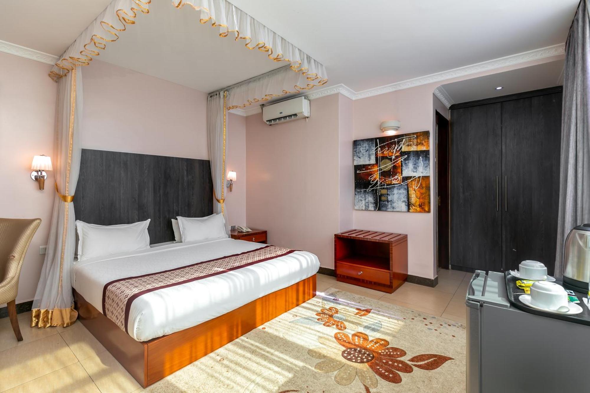 Russell Hotel كامبالا المظهر الخارجي الصورة
